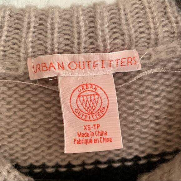 Urban Outfitters Bobby Boyfriend Striped Sweater Oversized XS - Picture 4 of 7